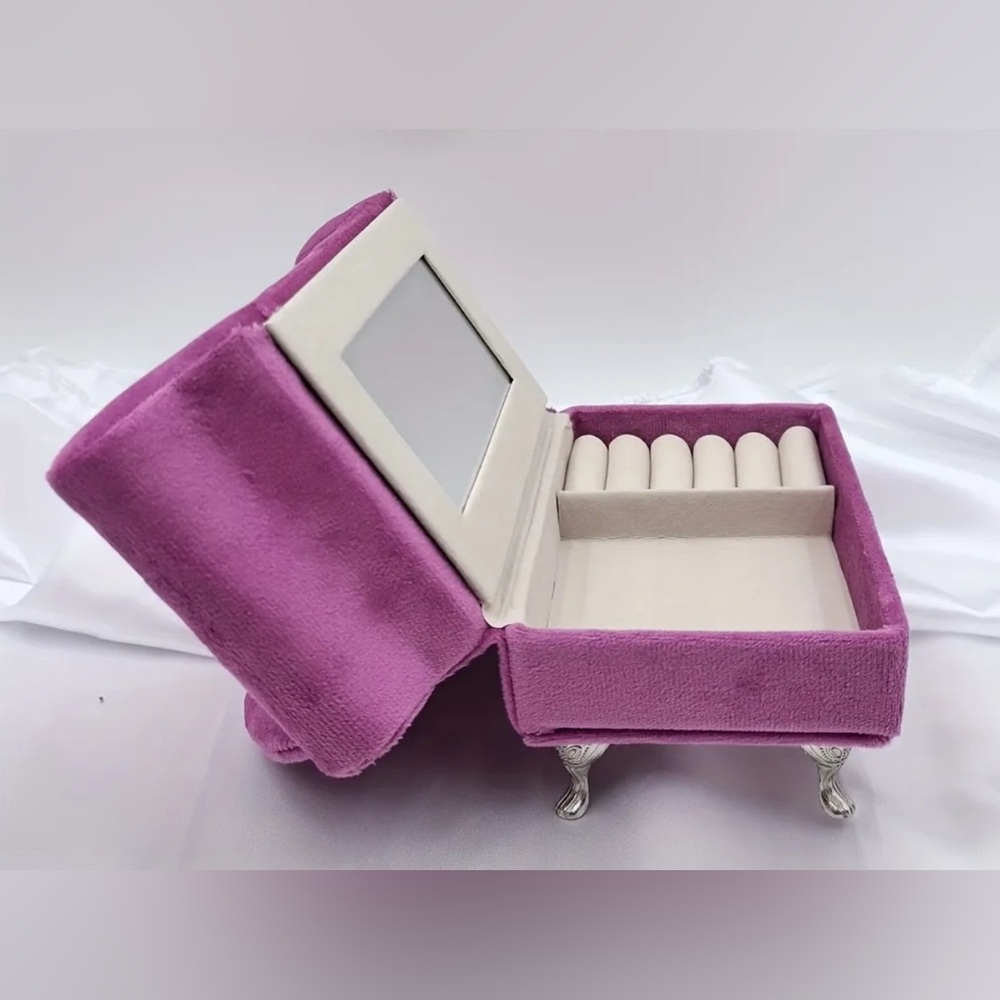 Jewelry Organizer Furniture-Style Chair. Pink Plush with Cushions. - Picture 4 of 9